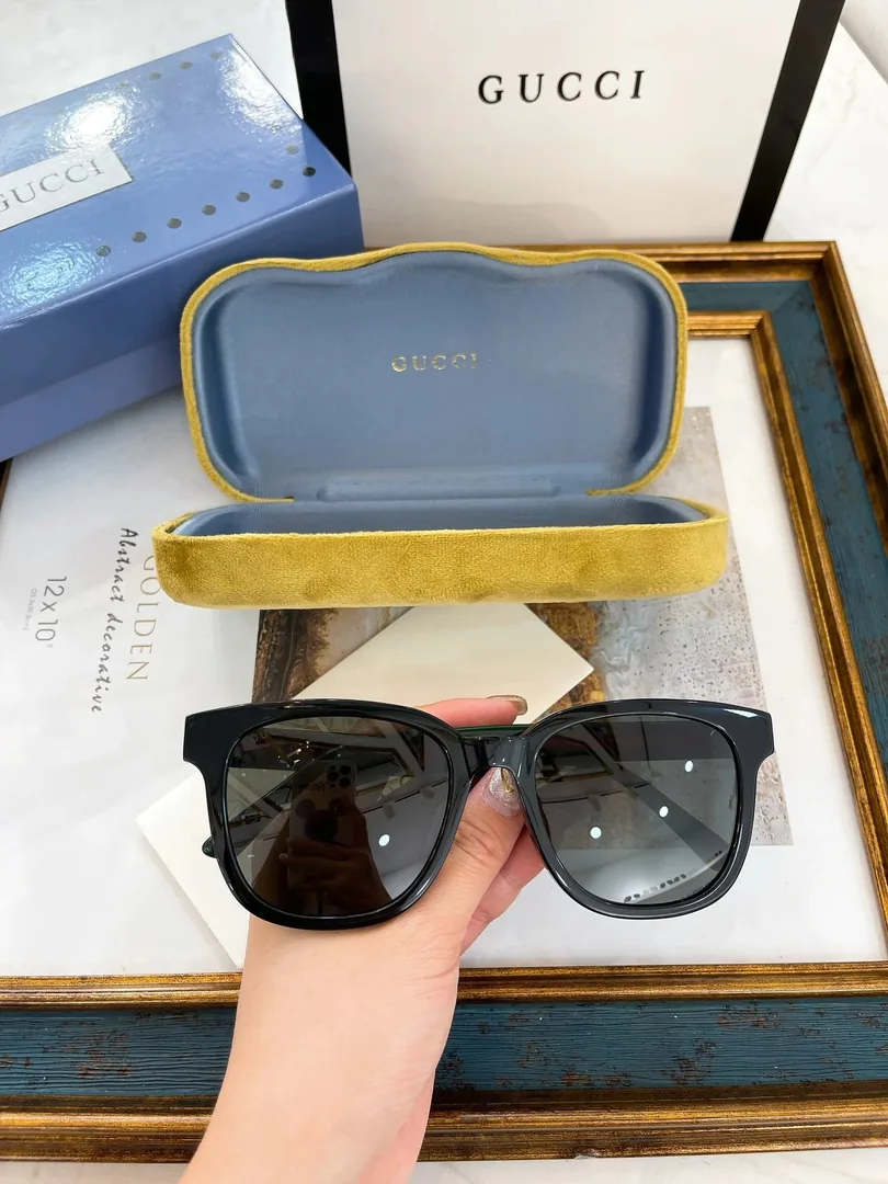 Gucci Web Stripe Square Sunglasses Black — Photo 8