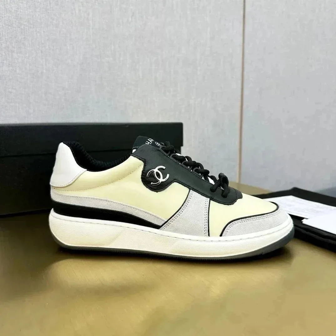 Louis Vuitton LV Archlight White Low-Top Flats — QC