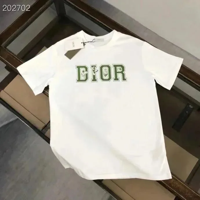 Minimal T-Shirt — QC