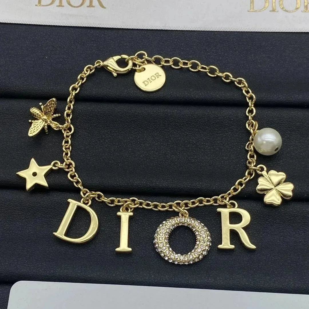 Dior Bee Pearl Bracelet — Photo 3