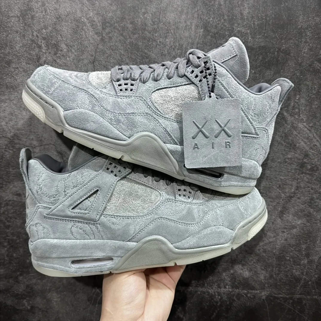 Air Jordan 4 Kaws Grey — Photo 2