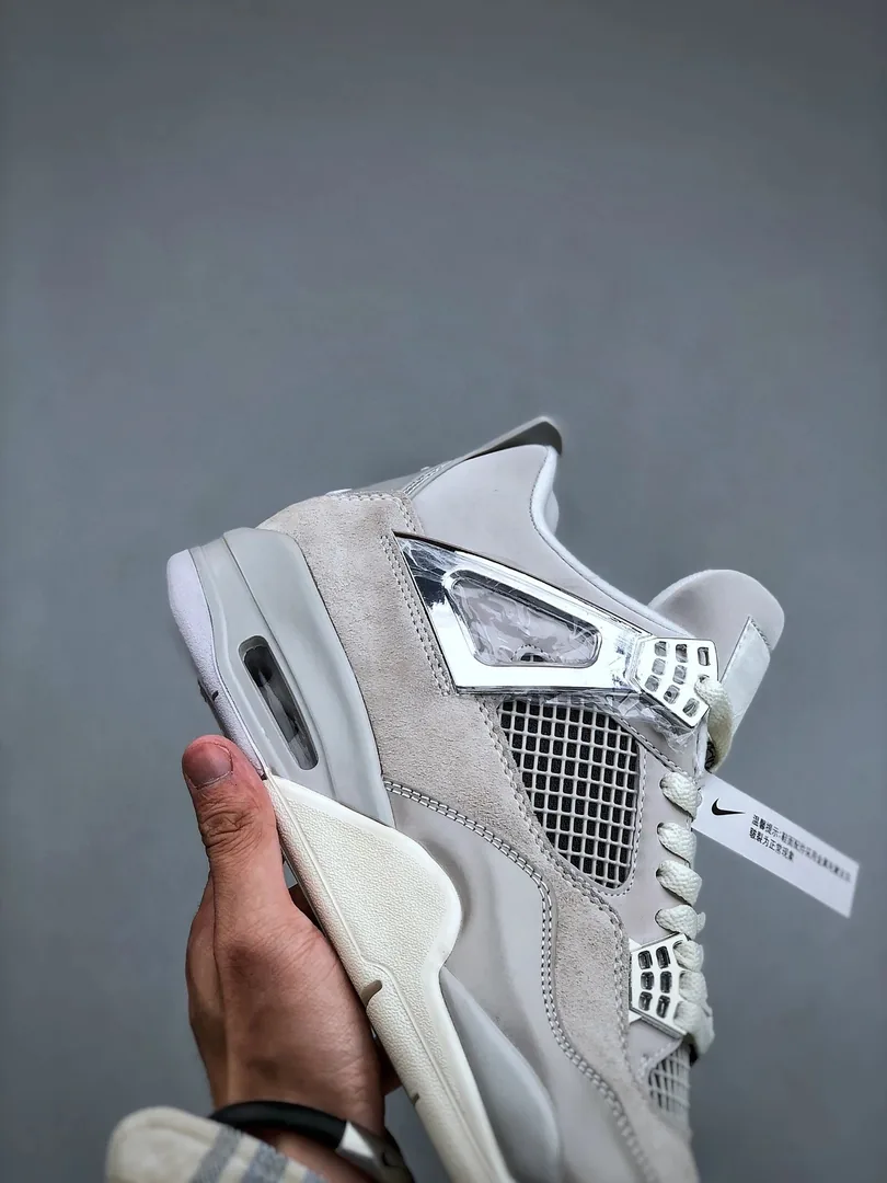 Air Jordan 4 Frozen Moments — photo 8