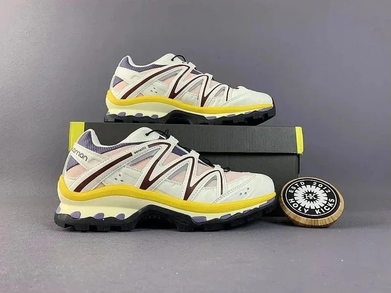 Salomon XT-6 Brown Lace-Up Trainers — Photo 11