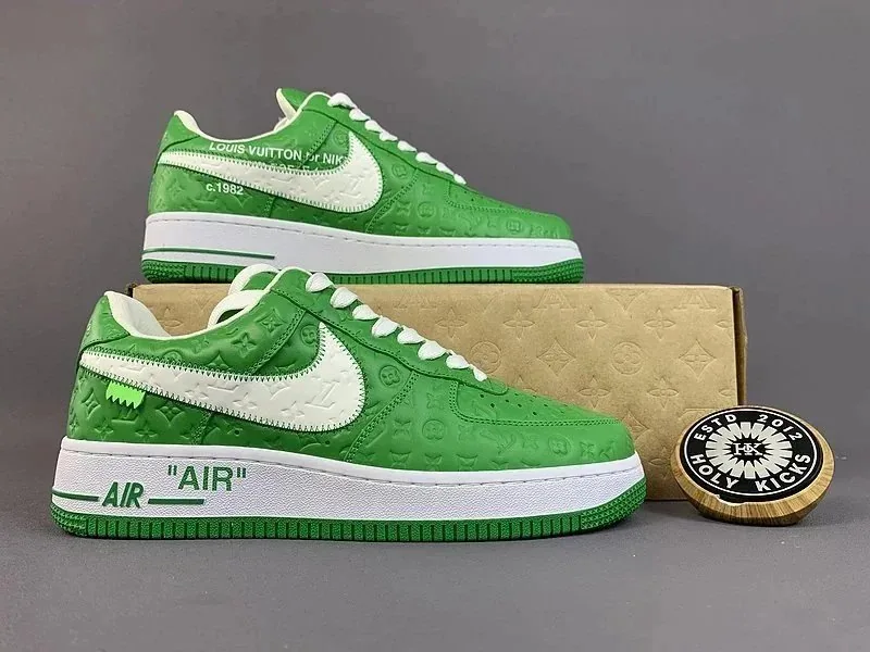Nike Air Force 1 Low (Travis Scott) Brown Athletic Sneakers — Photo 10