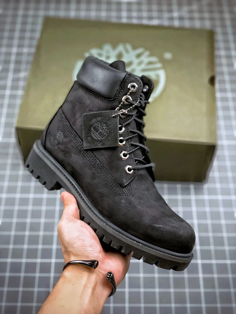Timberland 6-Inch Premium Boot Wheat Brown Lace-Up Boots — Photo 2