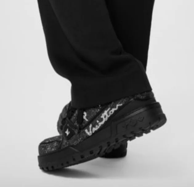 Louis Vuitton LV Trainer Maxi Black Custom Sneakers — Photo 13