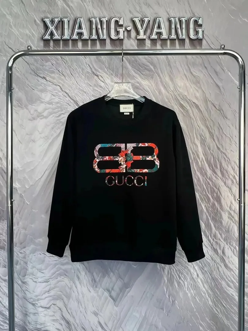 Balenciaga Logo Sweatshirt Collection — Photo 14