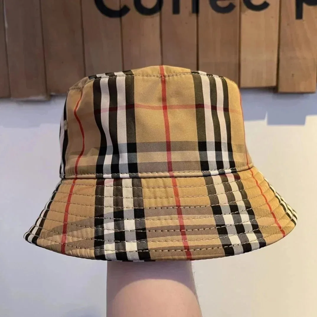 Burberry Vintage Check Baseball Cap — QC
