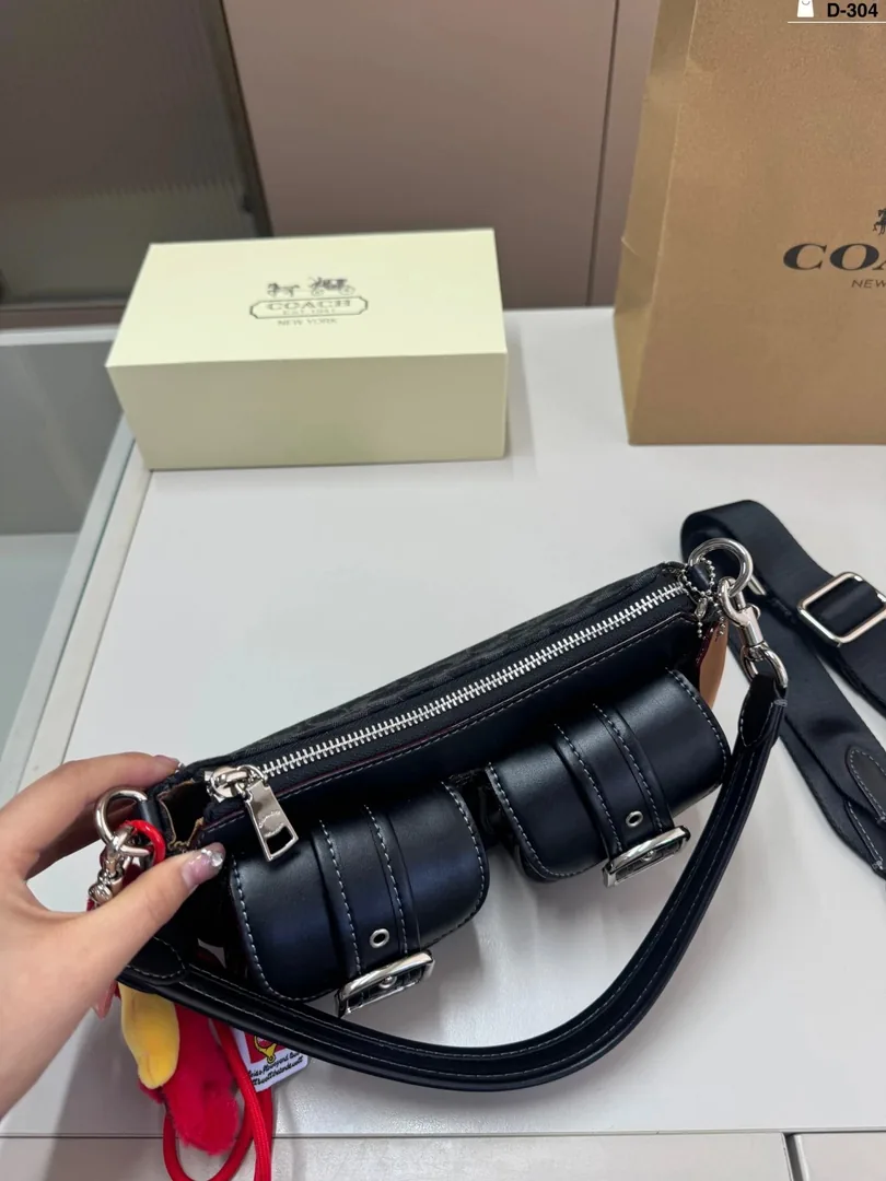Coach Ashton Bucket Bag — Zdjęcie 11