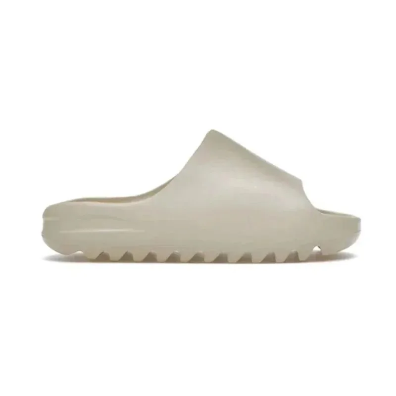 Yeezy Boost Unisex Sneakers — Photo 2