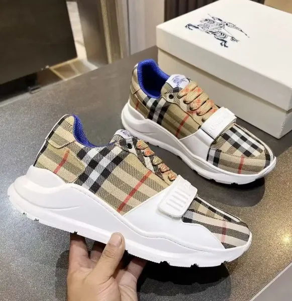 Burberry Sneakers