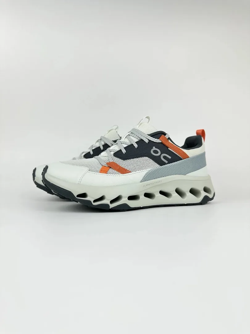 On Cloudhorizon Running Shoes — photo 9