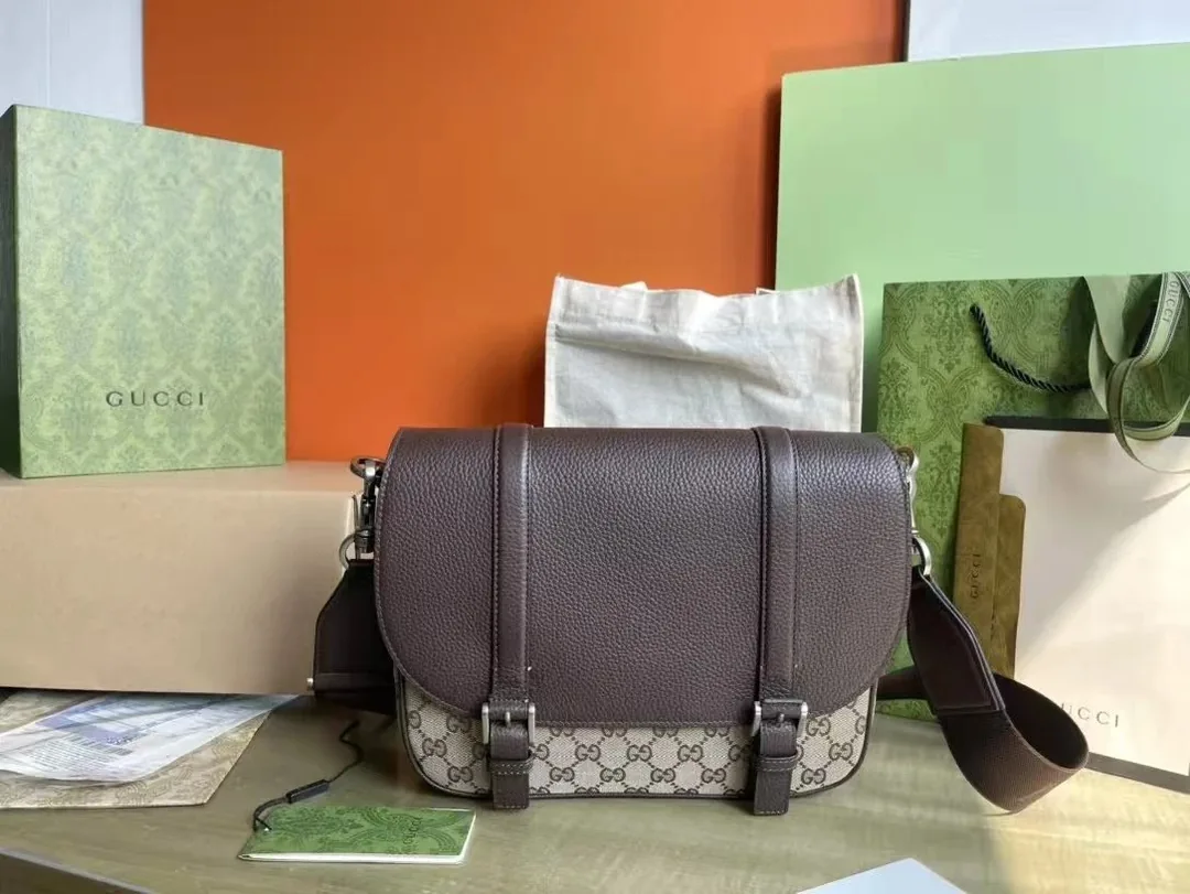 Gucci Crossbody Bag — Photo 12