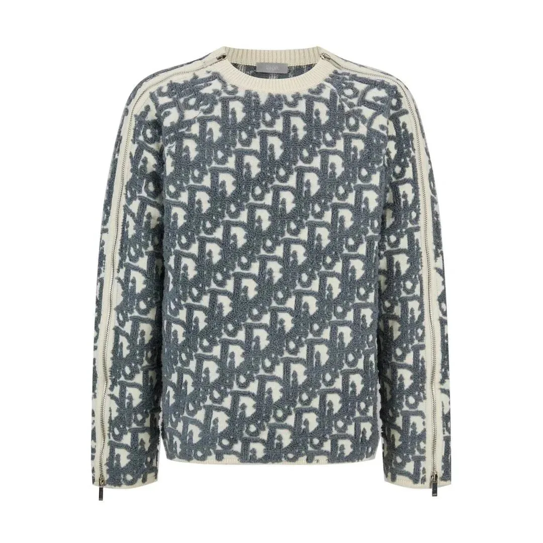 Letter Loose Sweater — Photo 8