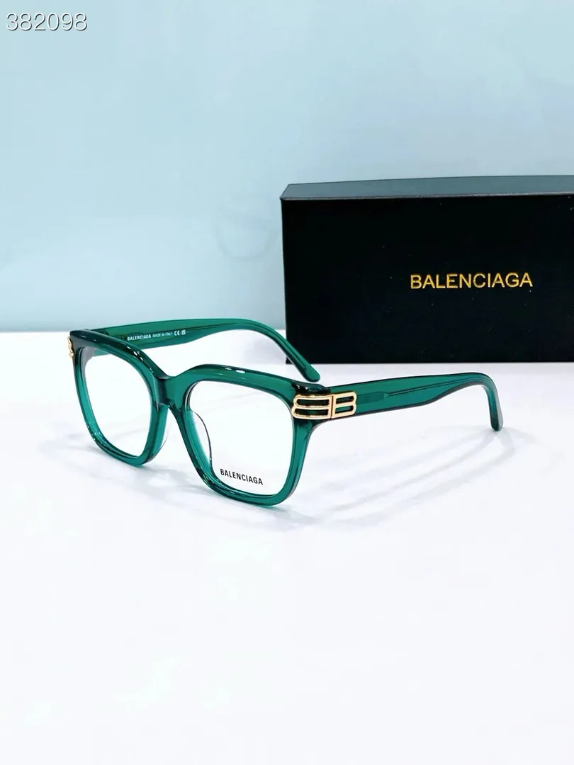 Balenciaga BB Logo Oversized Sunglasses — QC