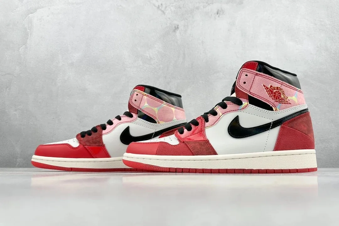 Air Jordan 1 Spider-Man Red — Photo 5