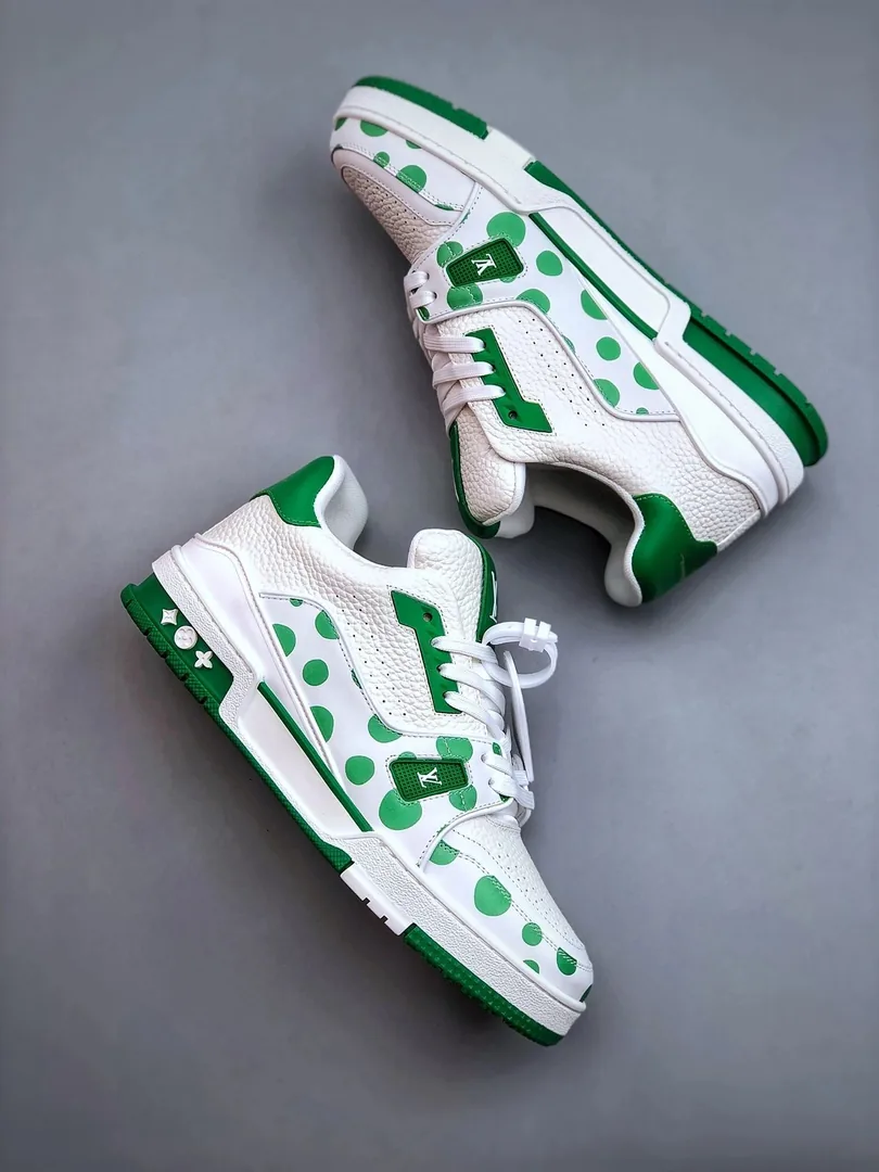 Louis Vuitton LV Trainer Speckled Runway Sneakers — Photo 15