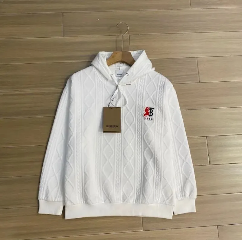 Streetwear Sweatshirt — Photo 14