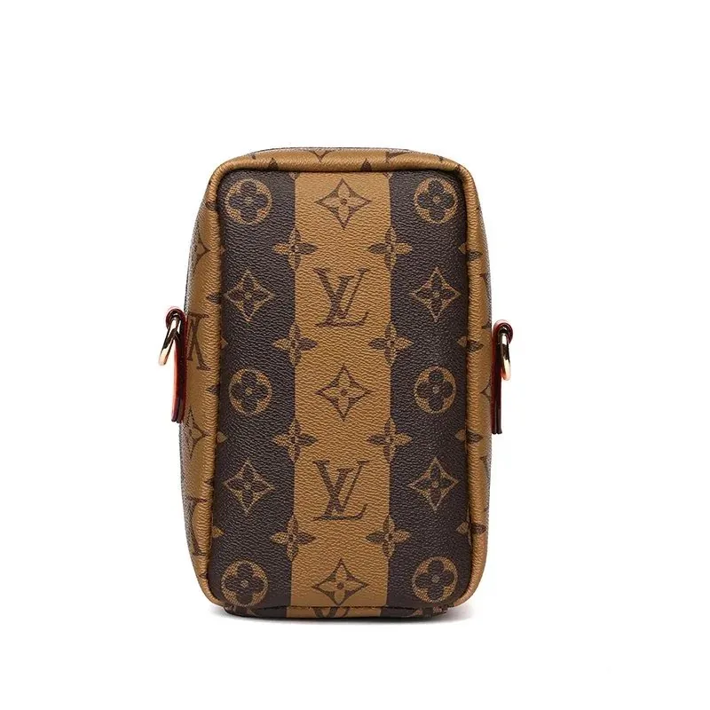 Louis Vuitton Women's Bag — Photo 10