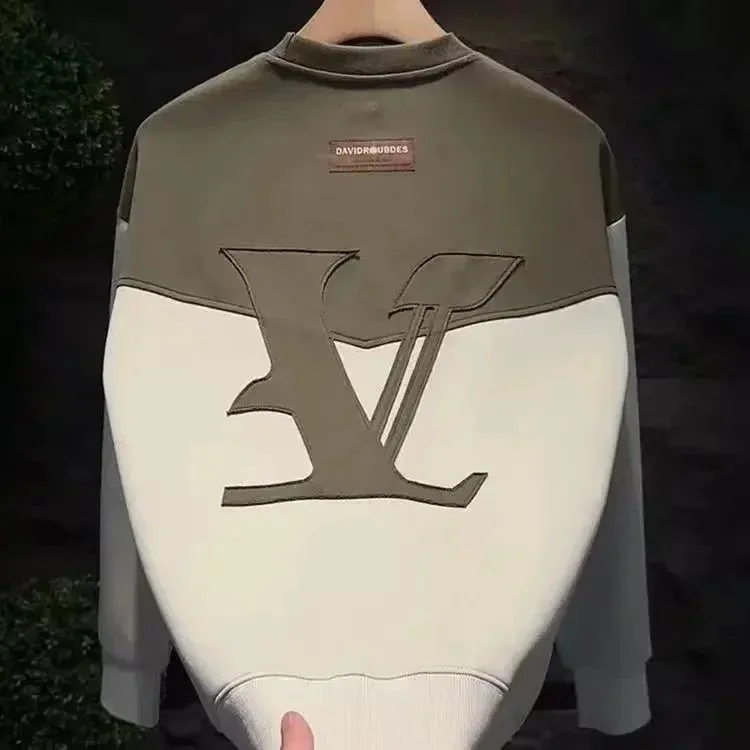 Louis Vuitton LV Logo Crewneck Sweatshirt Collection — photo 7