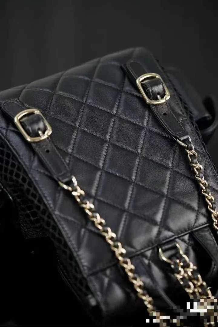 Celine Leather Bag — Photo 9