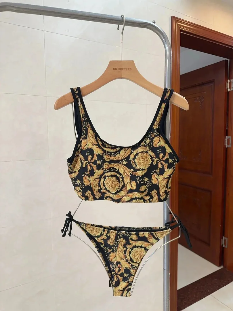 Swimsuit — Photo 10