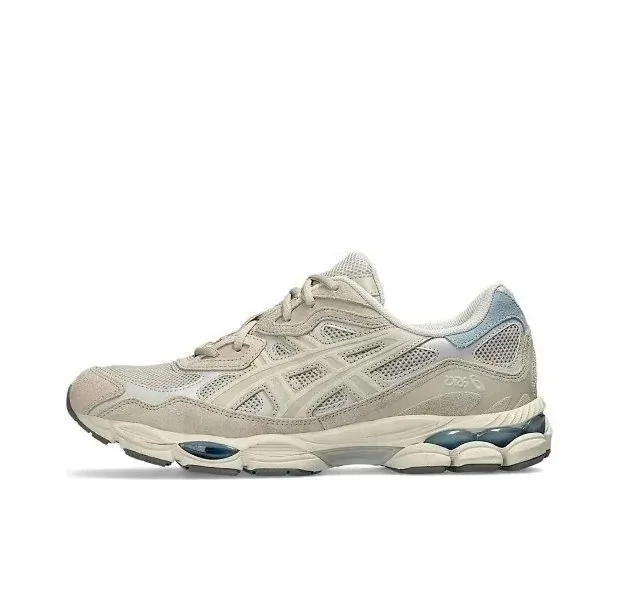 Asics White Athletic Trainers — photo 10