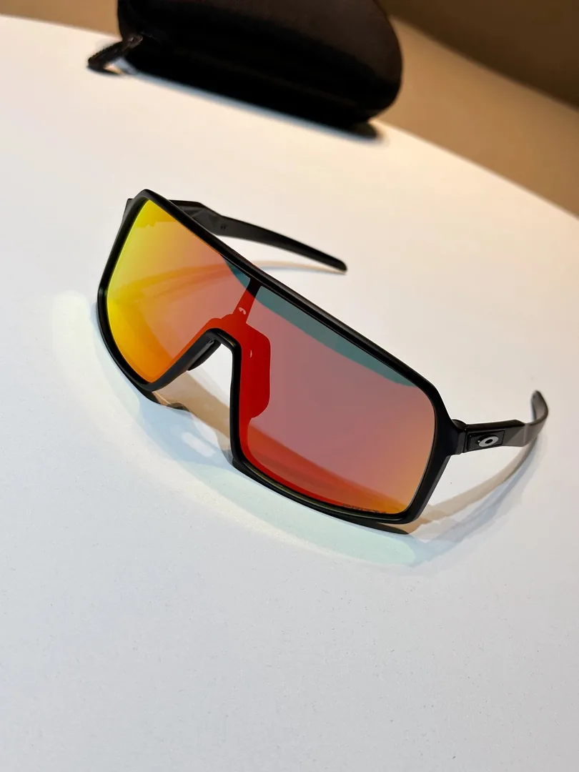 Polarized Lightweight Cycling Sunglasses — Photo 8