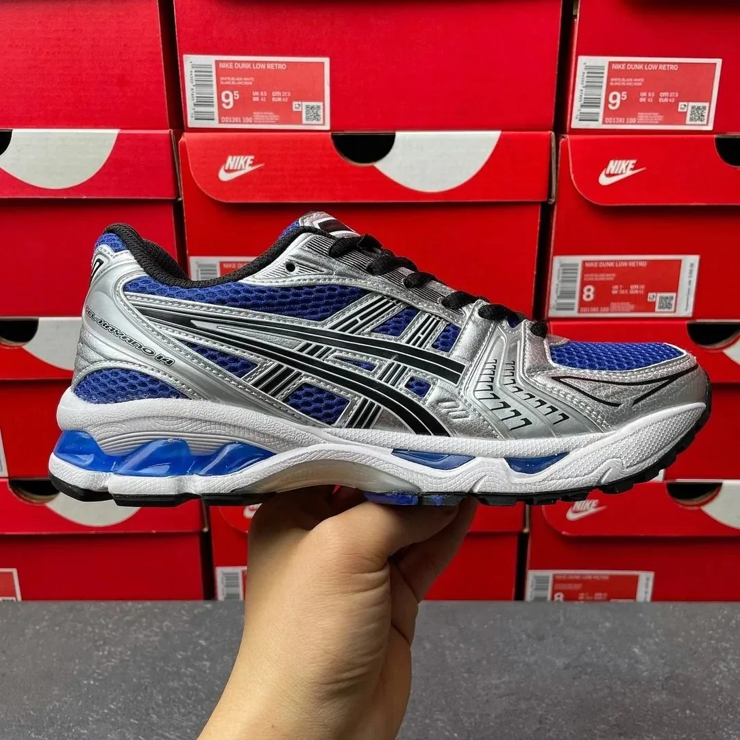 Asics Gel-Kayano 14 Gel-Quantum Grey Runners — Photo 3