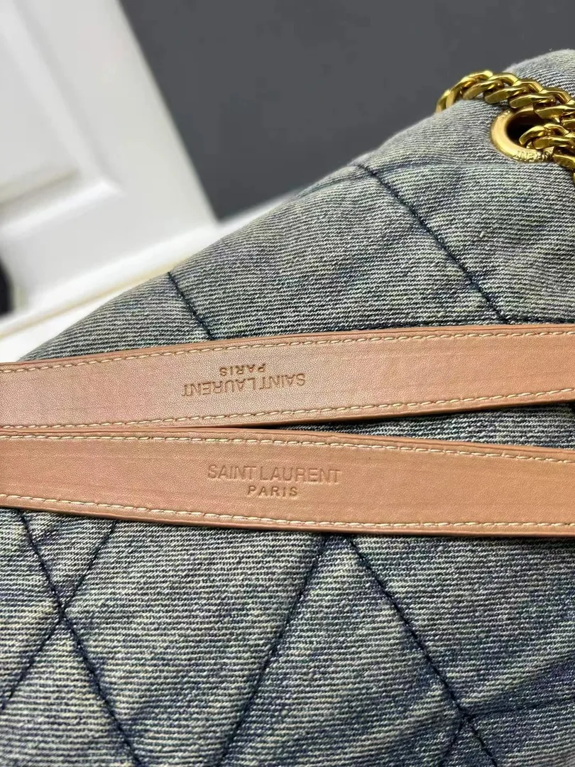 Saint Laurent Leather Handbag — photo 9