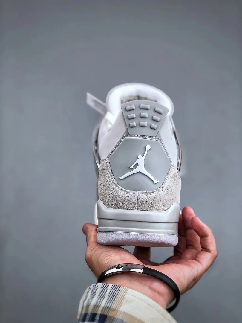 Air Jordan 4 Frozen Moments — photo 9