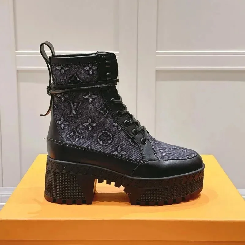 Louis Vuitton Laureate Platform Desert Boot Black Heeled Combat Boots — Photo 10