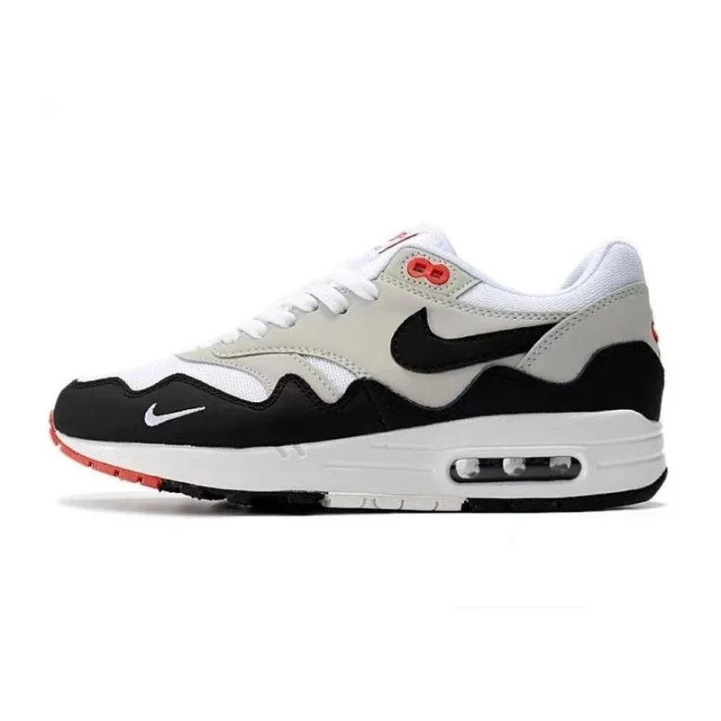 Nike Air Max 1 — Photo 10