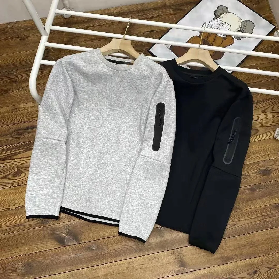 Sweatshirt — Photo 6