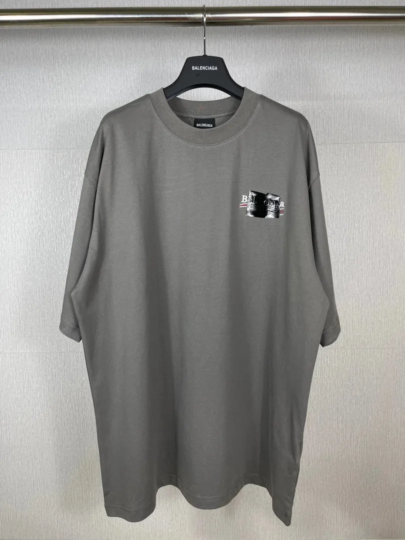 Balenciaga Photo Patch Oversized T-Shirt — Photo 2