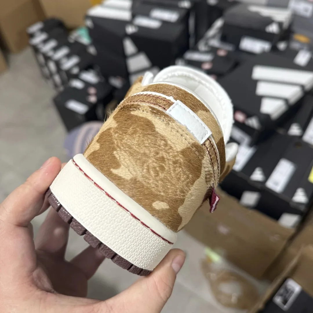 Air Jordan 1 CNY Brown — Photo 6