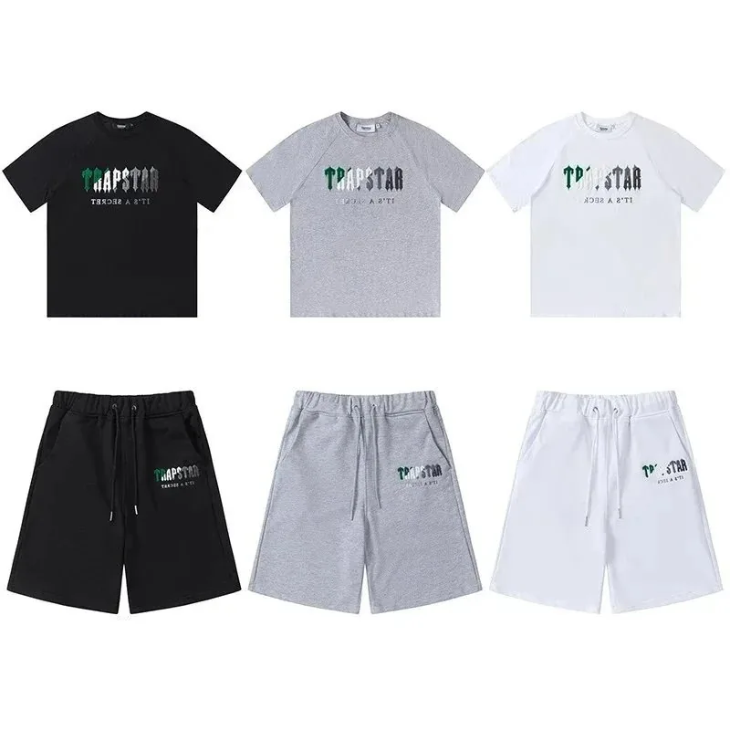Two-Piece Set — Photo 6