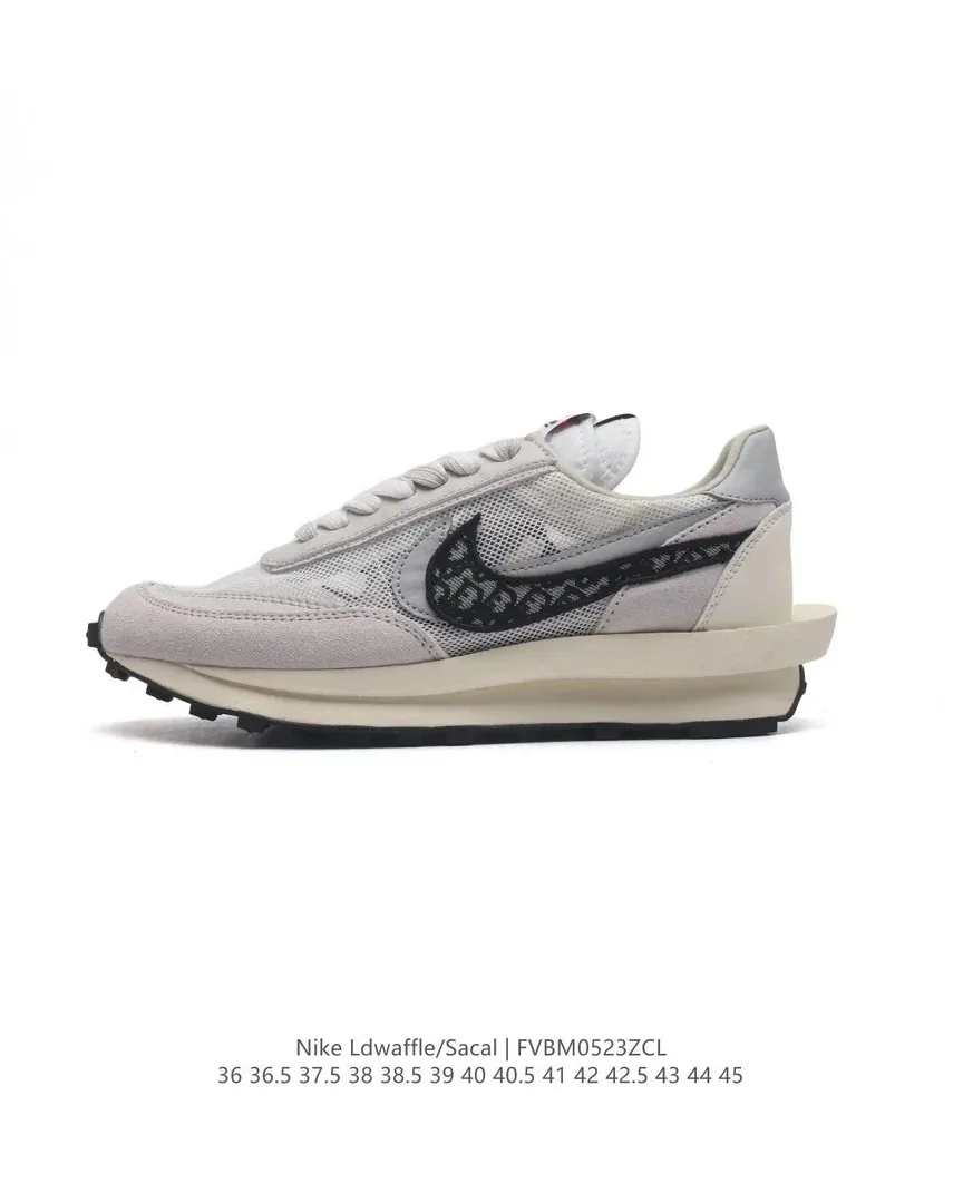 Nike Sacai LDWaffle Trainers — QC