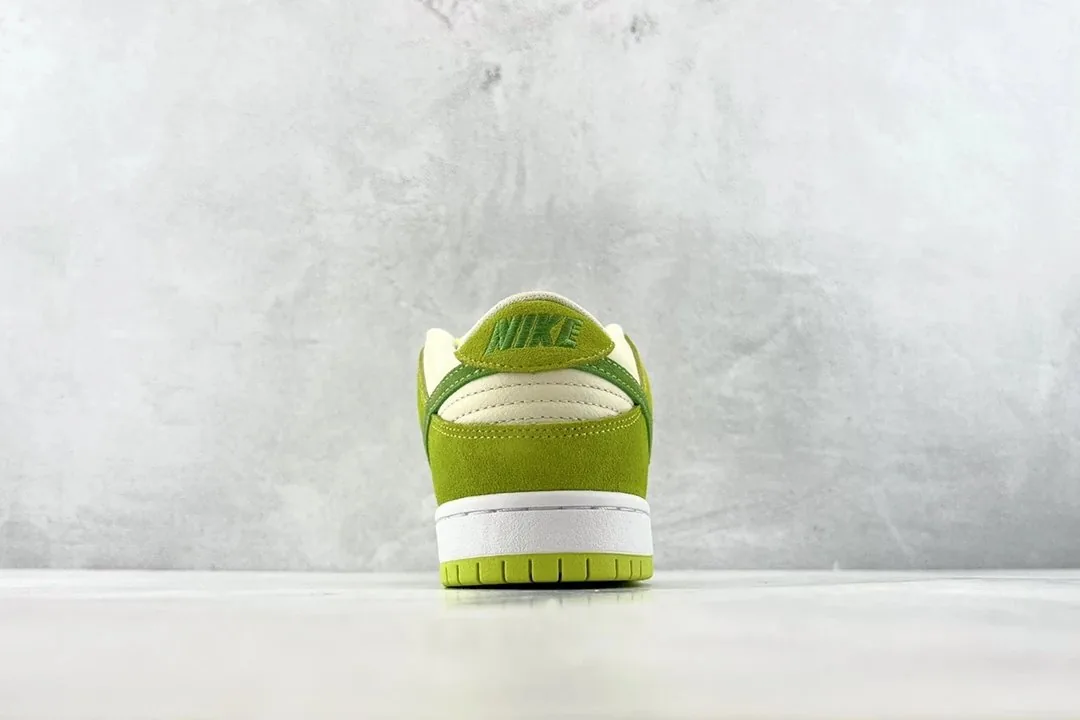 Nike Dunk Low SB Green Apple — QC