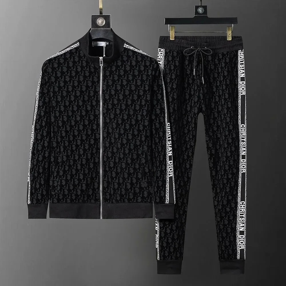 Set — QC