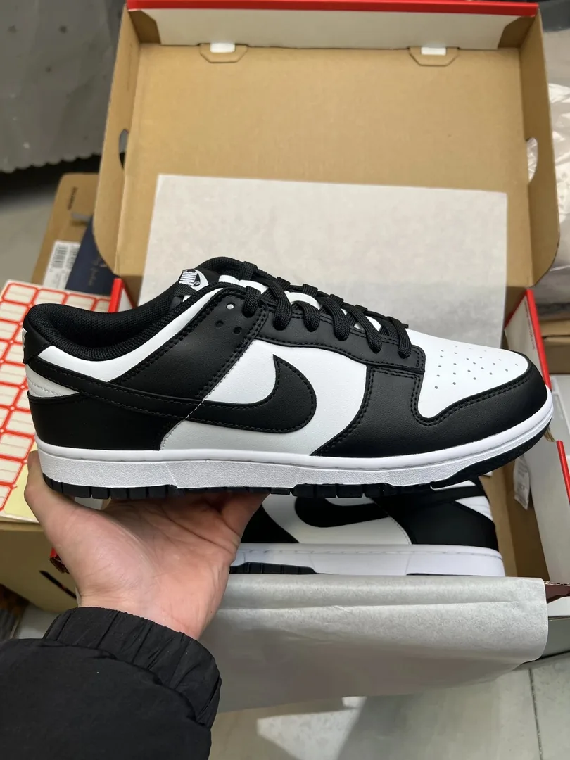 Nike Dunk Low Brown Sneakers