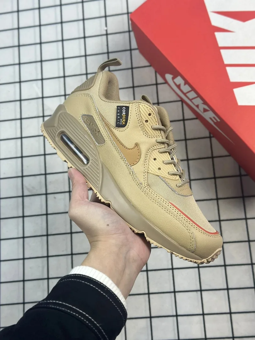 Nike Air Max 90 Surplus — Photo 2