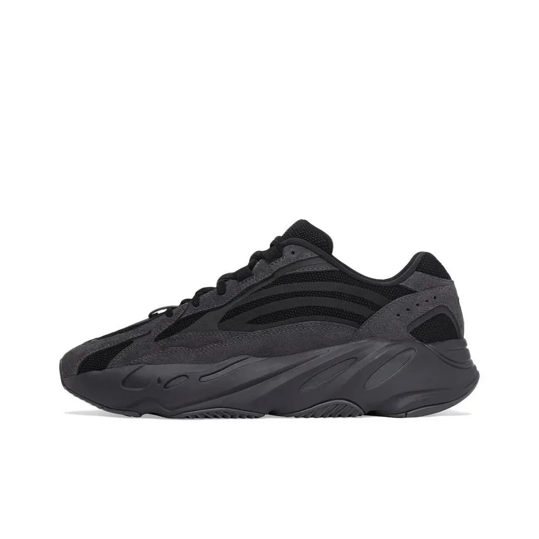 Yeezy Boost Series Sneakers — Photo 9