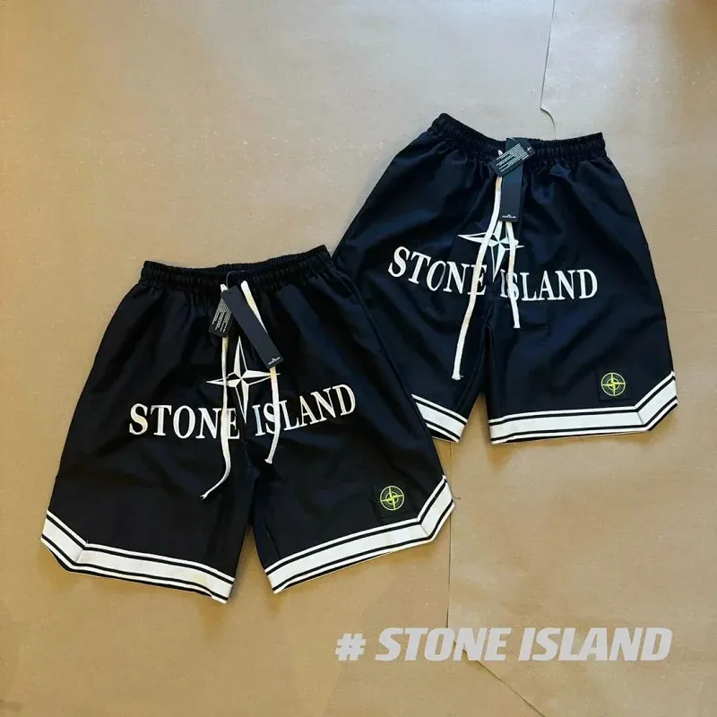 Stone Island Shorts — Photo 2