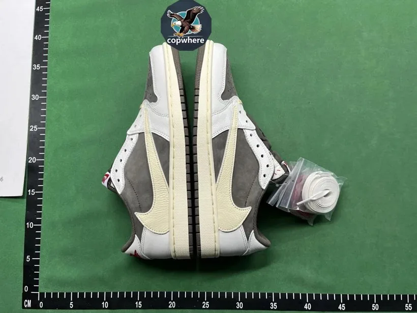 Travis Scott X Jordan 1 G Batch — photo 3