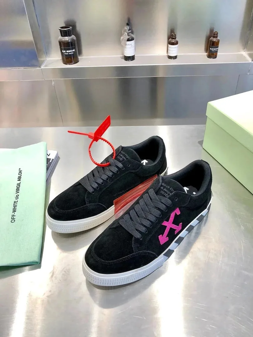 Off-White Vulc Low Lace-Up Skate Shoes — Photo 6