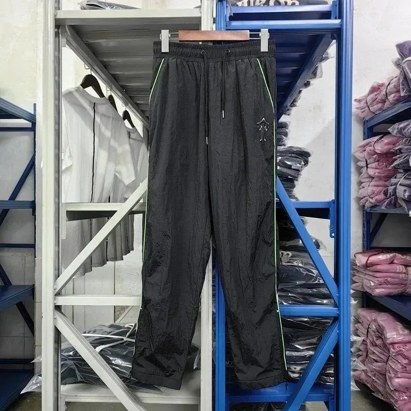 Hooded Windbreaker Set — Photo 10