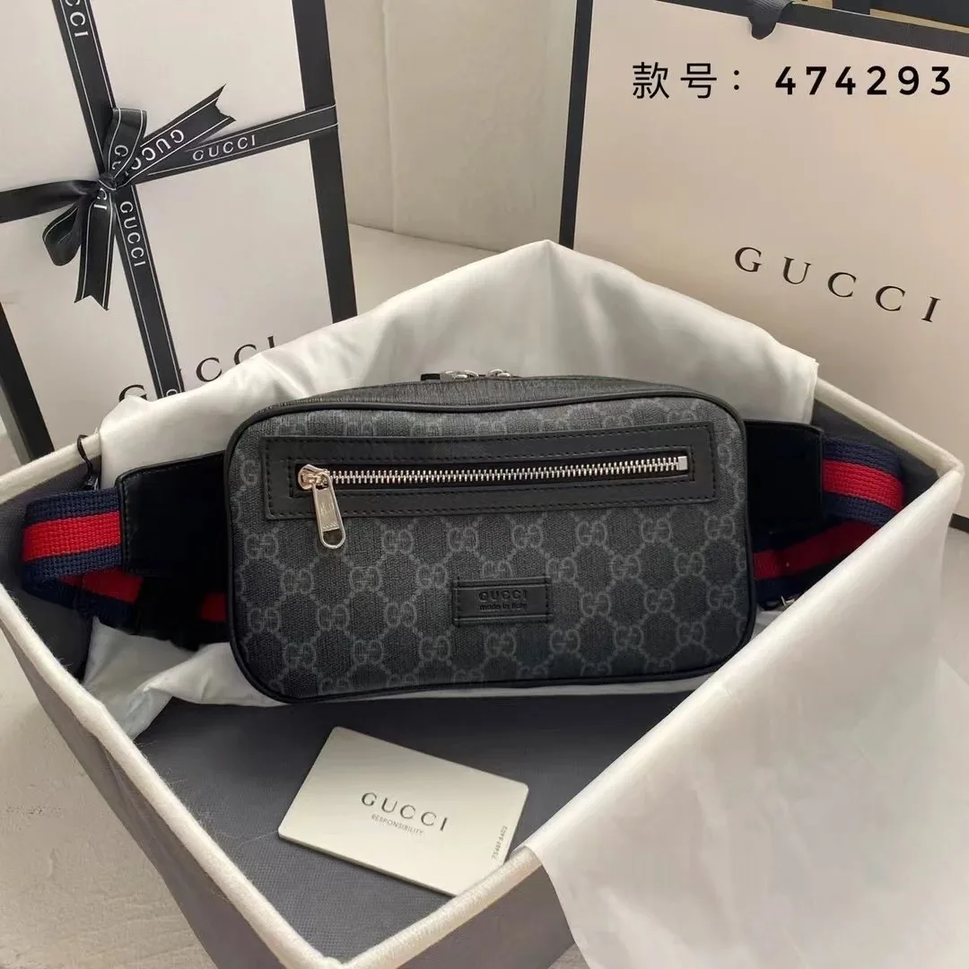 Gucci Messenger Bag — Photo 10