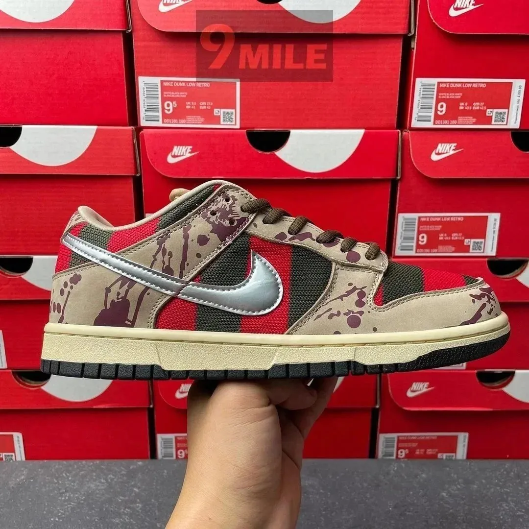 Nike Dunk Low Skate Shoes — Photo 15