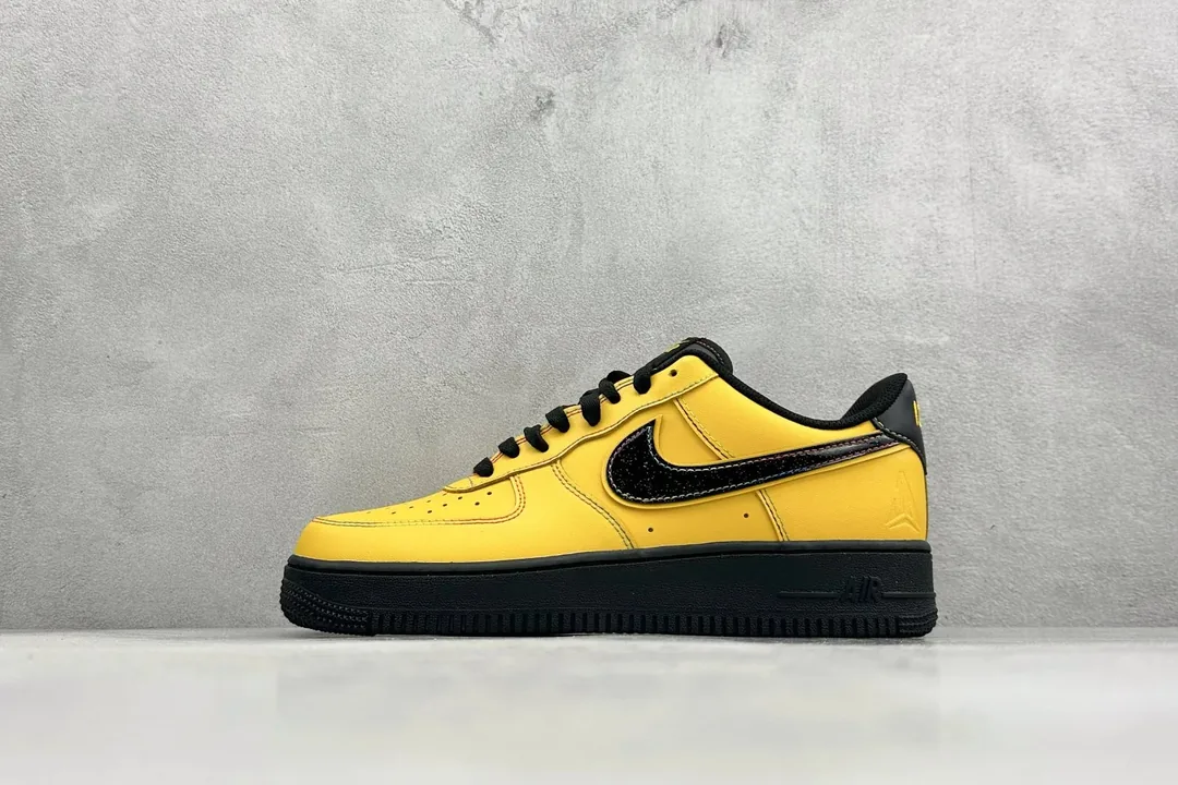Nike Air Force 1 Kobe Low Black Snake — Photo 15